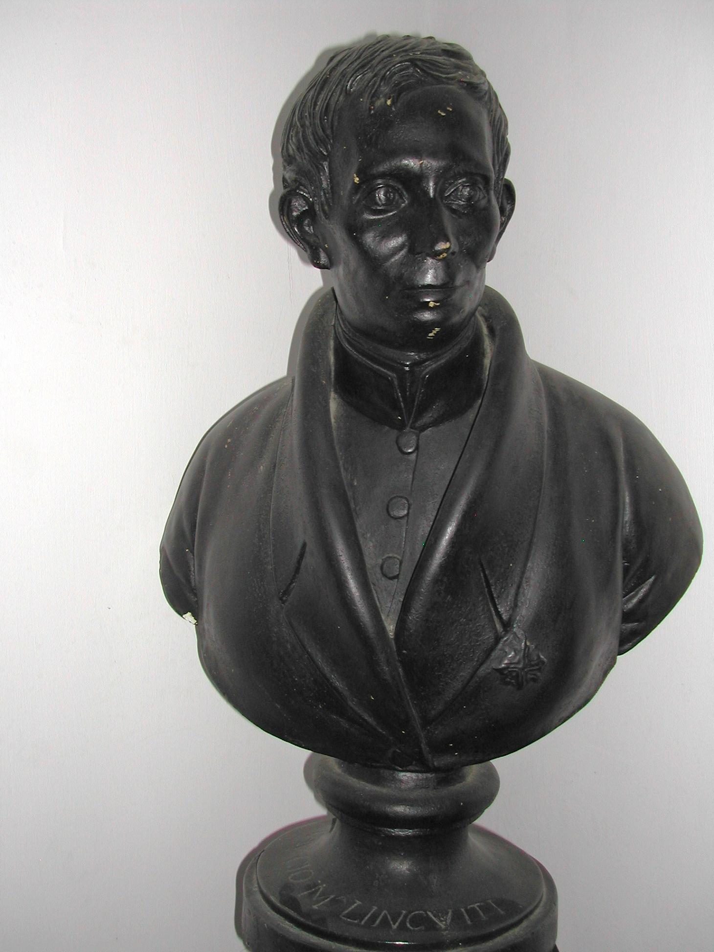 Giovanni Maria Linguiti's bust in the Reale Casa dei Matti.JPG